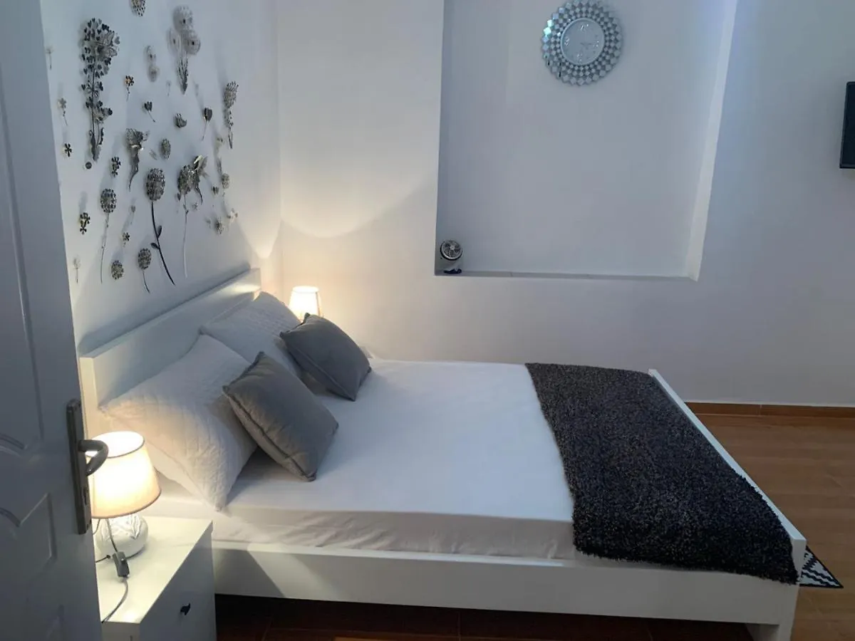 Vjola Apartments 2 Sarandë 0*,  阿尔巴尼亚